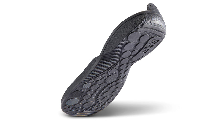 <div class="metafield-rich_text_field"><p><strong>COMFORTABLE NATURAL RUBBER SOLE:</strong></p></div>